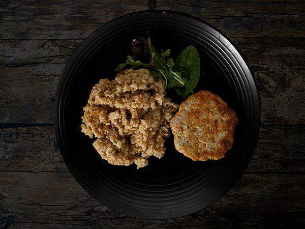 Kinza House - Булгур с куриной котлетой