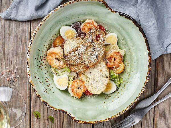 Liman - Салат Цезарь с креветкой