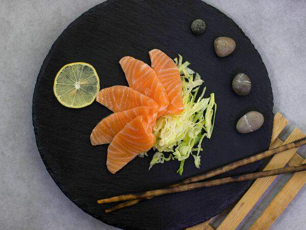 У дяди Вани - Сашими лосось