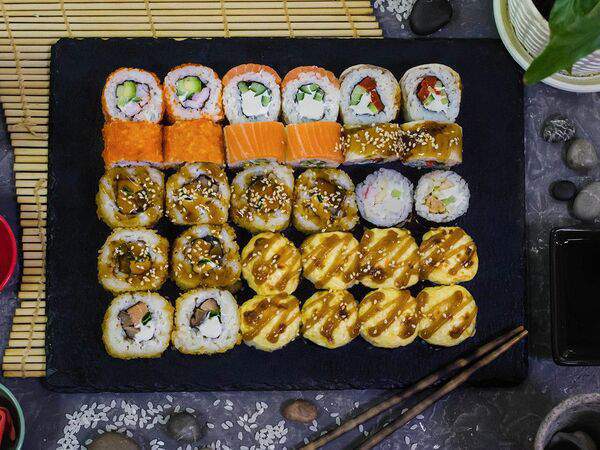 У дяди Вани - Трио и 2 соевых соуса