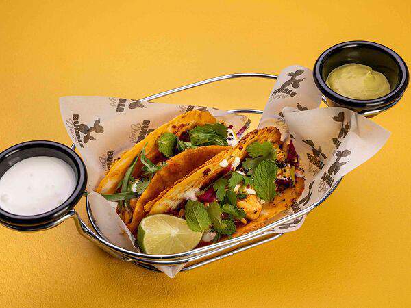 Bubble Dogs - Тако с курицей