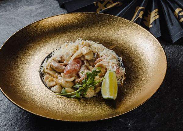 Gray Goose cafe - Орекьетте с цыпленком и грибами