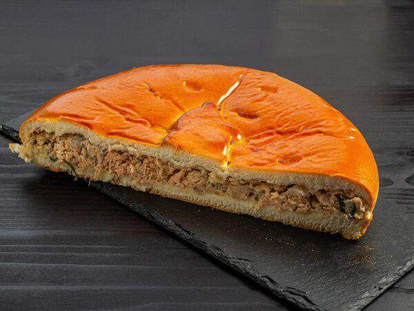 Пекарня Буханка - Половинка пирога с красной рыбой