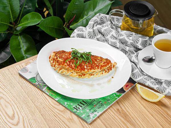 Перчини Grill & Wine - Кальцоне курицей и грибами классик