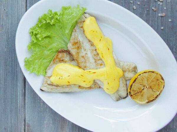 Традиции вкуса - Филе сибаса с шафрановым соуса