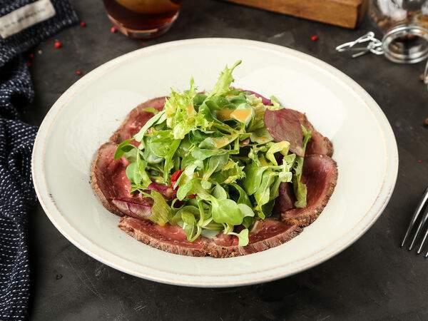 Бургерная №1 - Салат с телячьим ростбифом