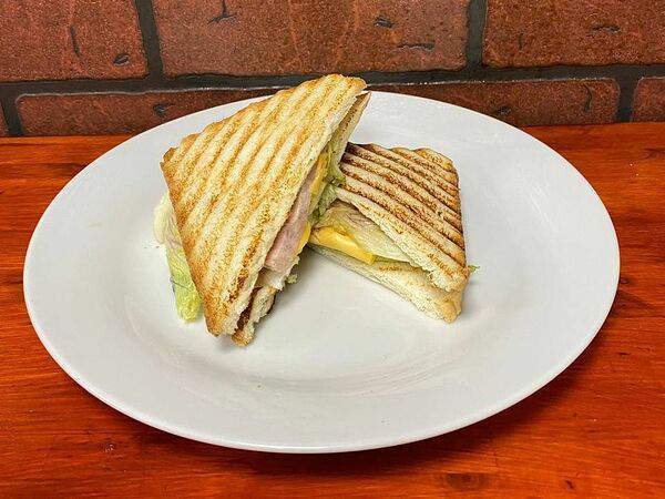 Снекмаркет - Сэндвич с ветчиной и сыром