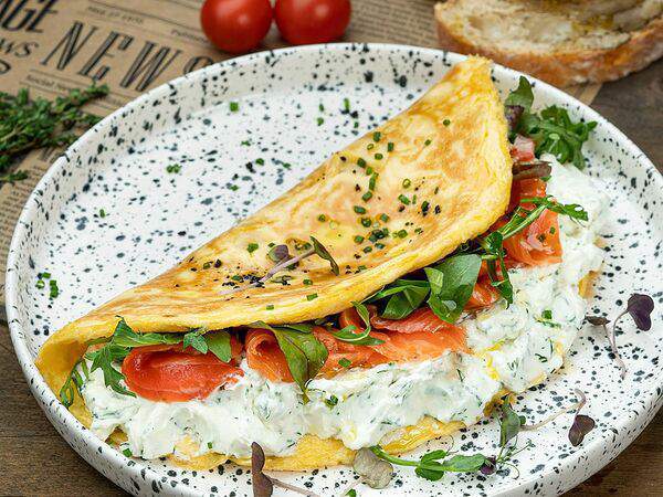 Рыбная мануфактура №1 - Омлет с лососем и кремом чиз