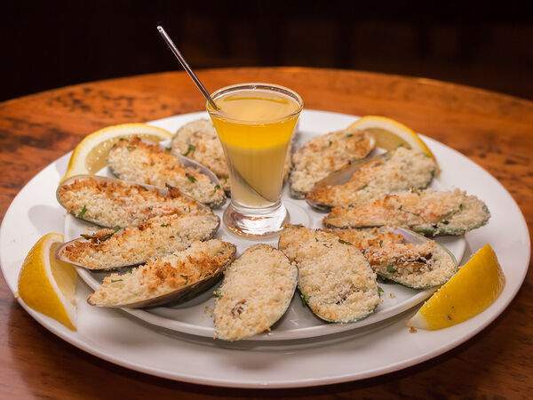 Hamilton's pub - Запечённые мидии