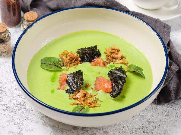 Pl bar - Суп-крем из зелёного горошка с лососем