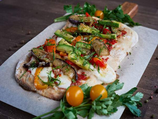 Grill & Pizza by Bottega Toscana - Пинса Вегетариана