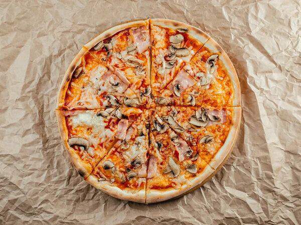 Spizza Крафт-пиццерия - Пицца Прошутто с беконом