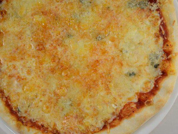 Kontrast gusto - Пицца Четыре сыра