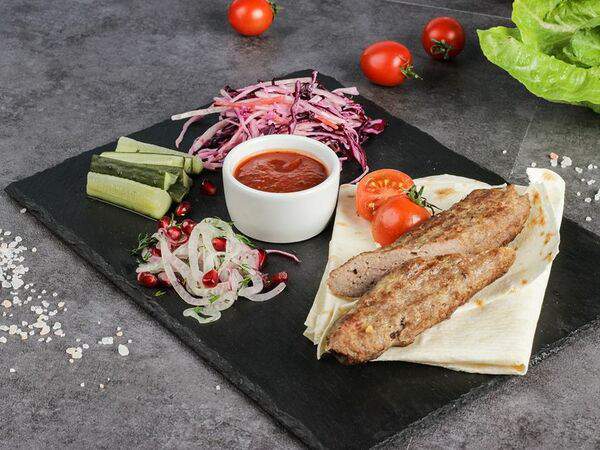 Медина Food на Татарстан - Люля-кебаб из говядины и баранины и соус