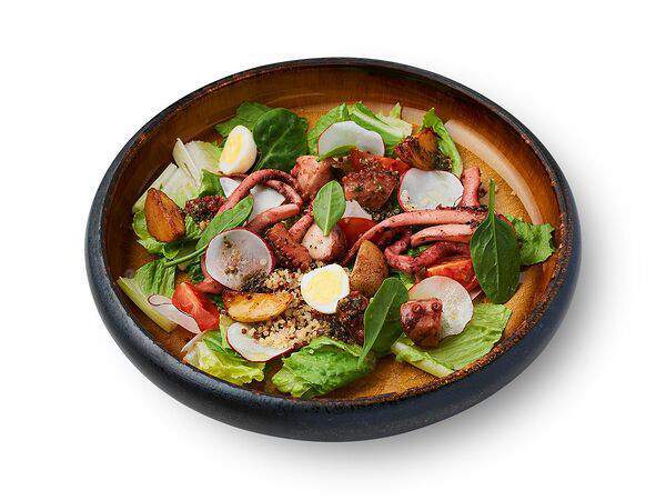 Portofino - Тёплый салат с осьминогом и щупальцами кальмара