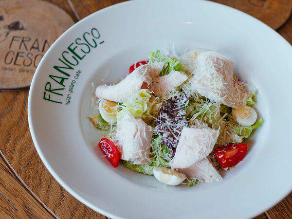 Франческо - Цезарь с курицей