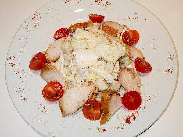 Пиццерия Сицилия - Салат Цезарь с цыплёнком