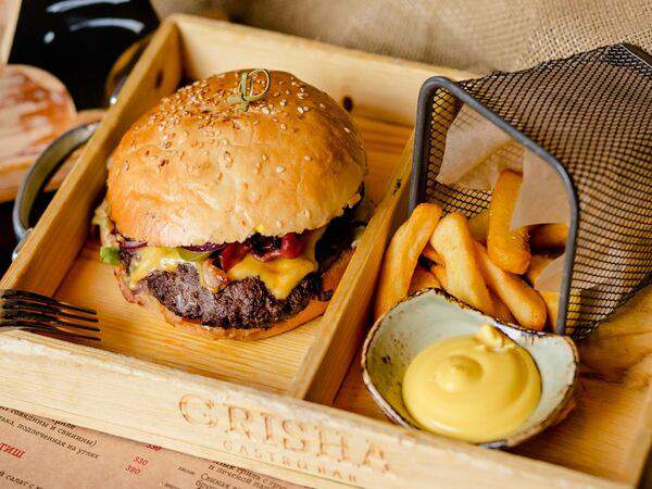 Ресторан Grisha в Омске