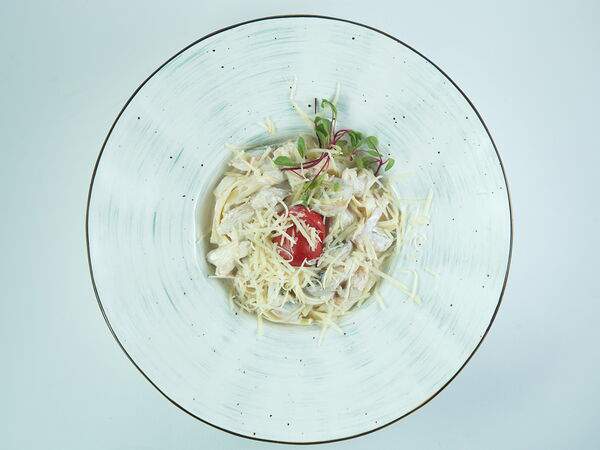 Green park - Феттуччине с курицей и грибами