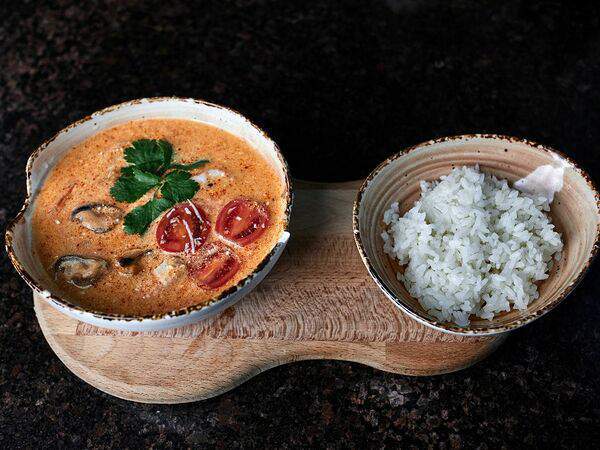 Rocket Pizza - Том ям с морепродуктами