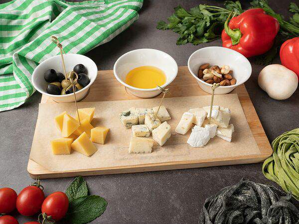 Caffe47 - Сырная тарелка