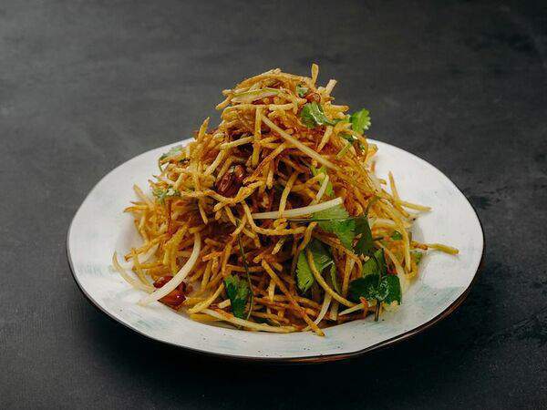 Fugo Home - Салат с картофелем, луком и арахисом