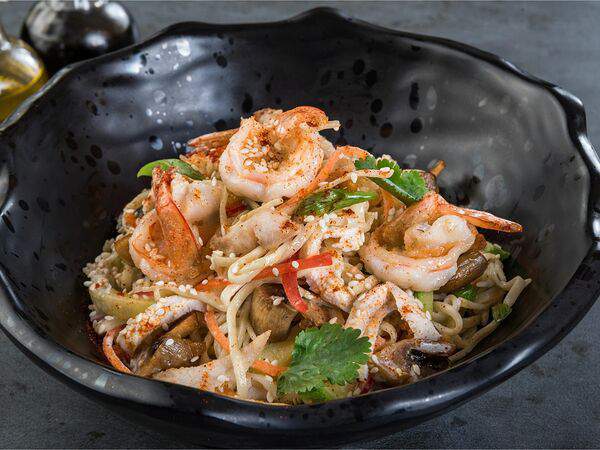 Love суши - Яичная лапша с креветками