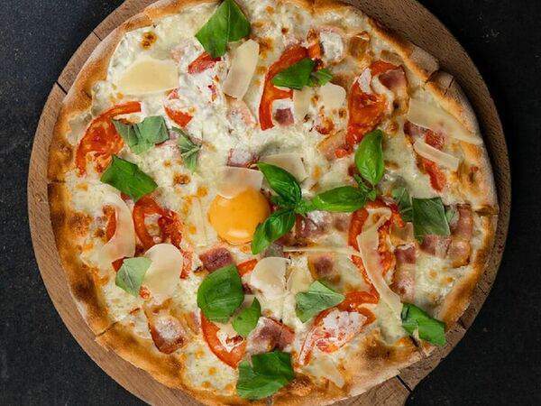 Kolbasabar - Пицца Карбонара