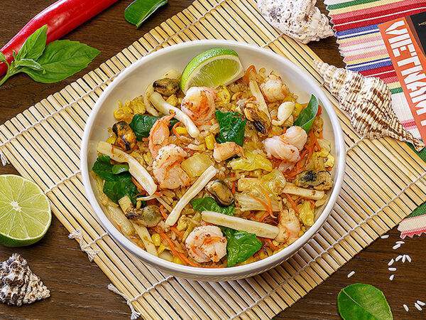 Kung Pho - Жареный рис с морепродуктами