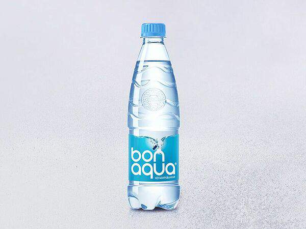 Сакура - Вода BonAqua