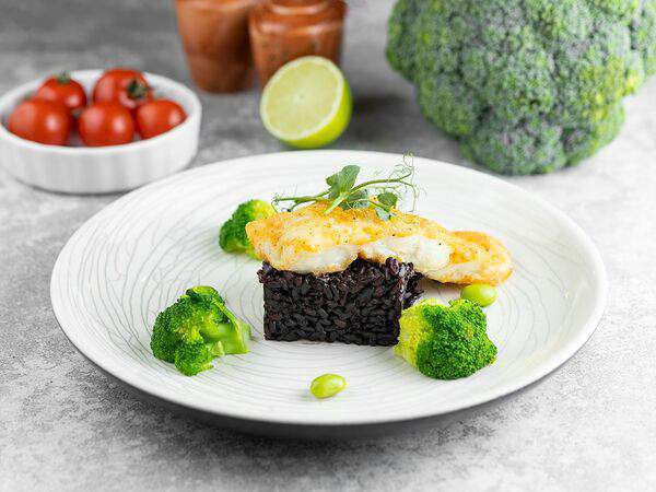 Eat fresh - Пиката из трески с черным рисом