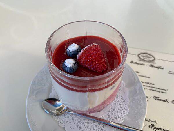 Бисквит - Панна котта ванильно-ягодная