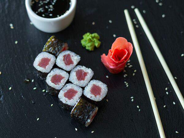 Сакана - Ролл с тунцом