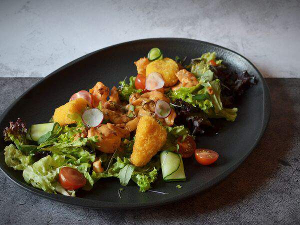 Сад On line - Морской салат с хрустящим сыром бри