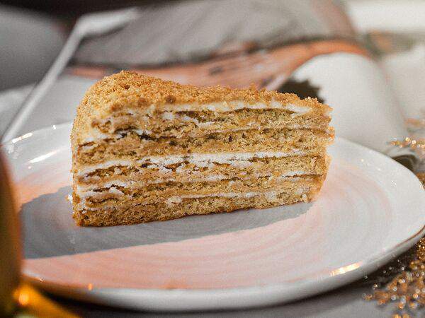 Mart Lounge Bar - Торт Медовик