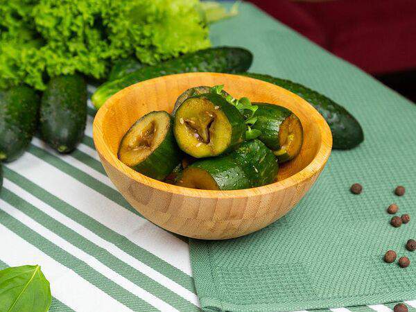 Hot Holland - Битые пряные огурцы