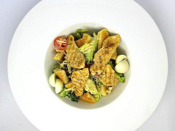 Самба суши - Салат Цезарь с копченой курицей