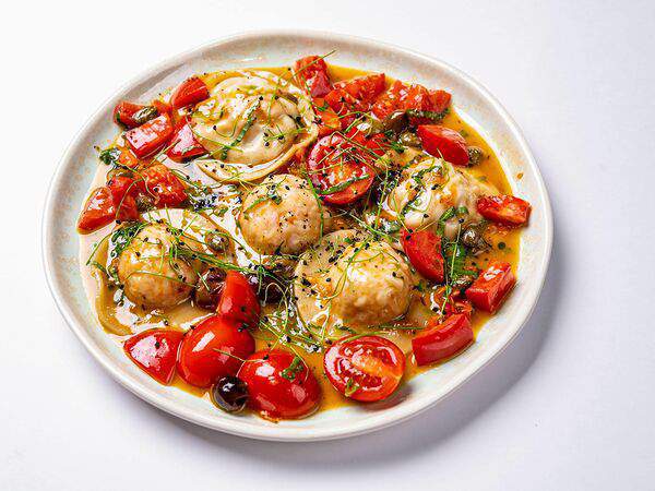 Клево - Равиоли с осьминогом в соусе по-средиземноморски