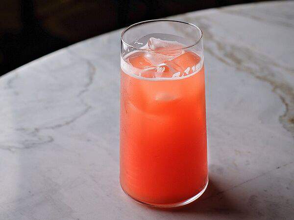 Bisou Bisou Bistro - Ананас-Клубника