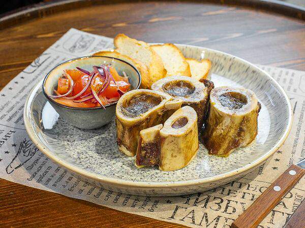 Бар Баревич - Мозговые косточки с пури и томатным ачучуком