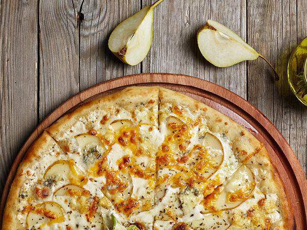 Liman - Пицца с грушей и горгондзолой