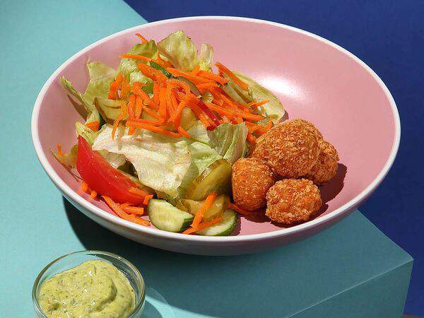 Корица - Салат с нутовыми шариками