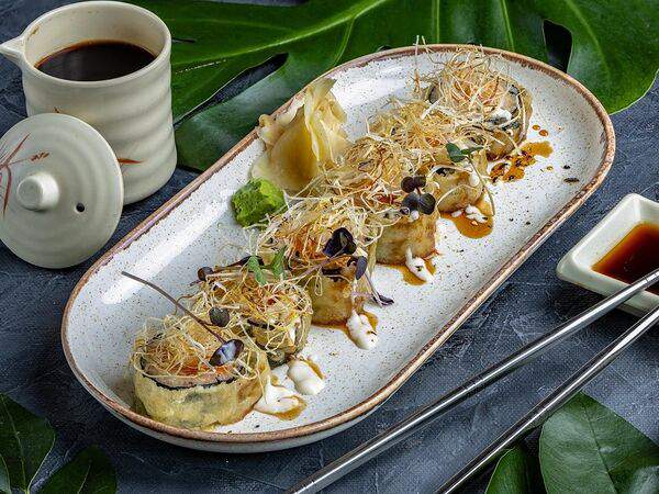 Япона мама - Ролл теплый с морепродуктами