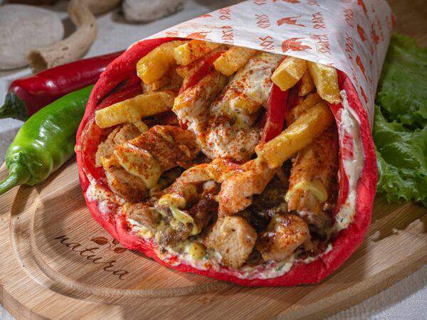 Гирос SPARTA - Гирос Red жгучий со свининой в пите