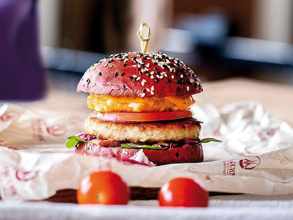 Café Brasserie - Бургер Розовая пантера