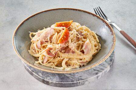 Street market - Паста карбонара