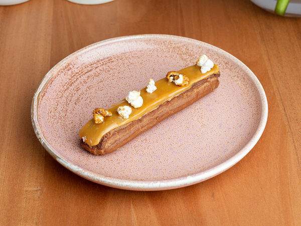 Nuga - Карамельный эклер