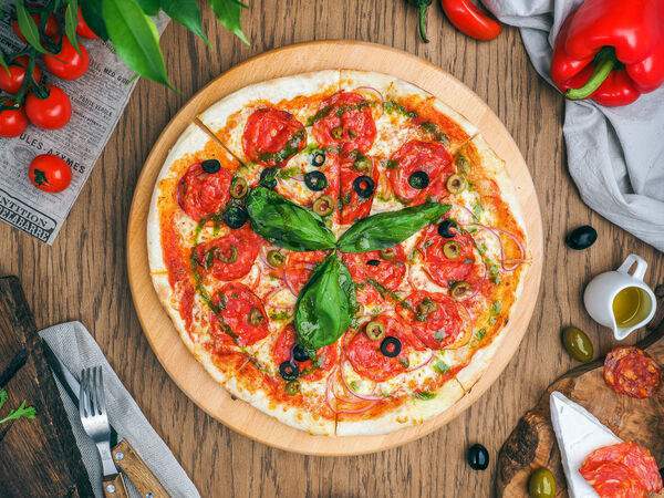 Chorizo Pizza - Пицца Де оливе