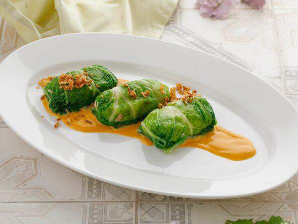 Катюша - Голубцы из раковых шеек с соусом Биск