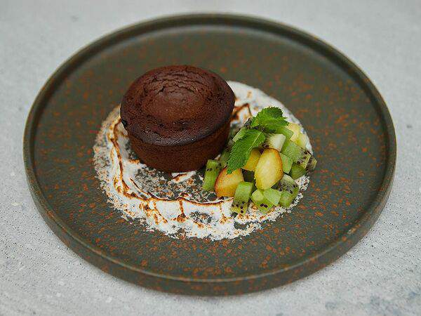 Кафе Театральное - Шоколадный фондан с фруктами